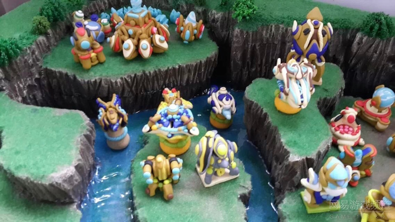 Illustration for article titled Fan-Made StarCraft 2 Diorama Is All Kinds of Cute